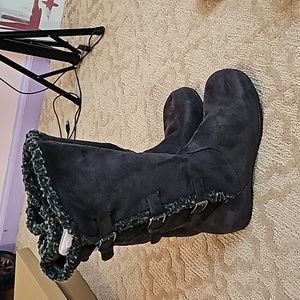 Girls boots